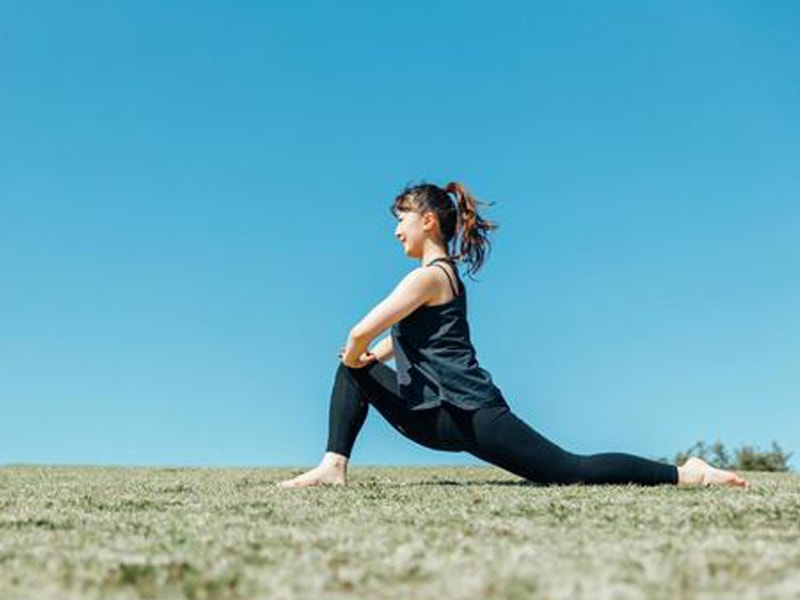 「股関節」を温めて100歳まで自分の足で歩く！